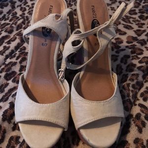 Rue 21 wedges